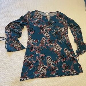 White House Black Market Teal‎ Paisley Tunic